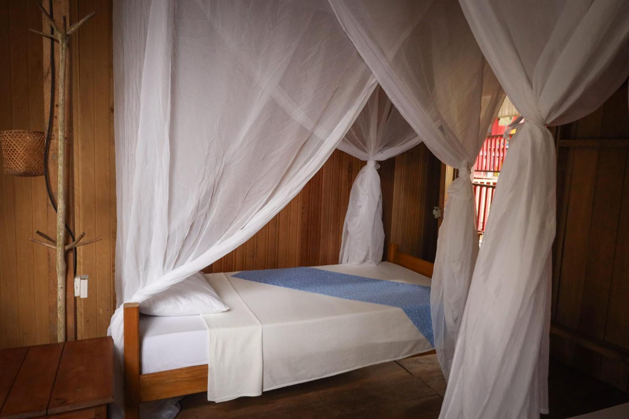 La Ceiba, Amazonas Hotel เลติเซีย ภายนอก รูปภาพ
