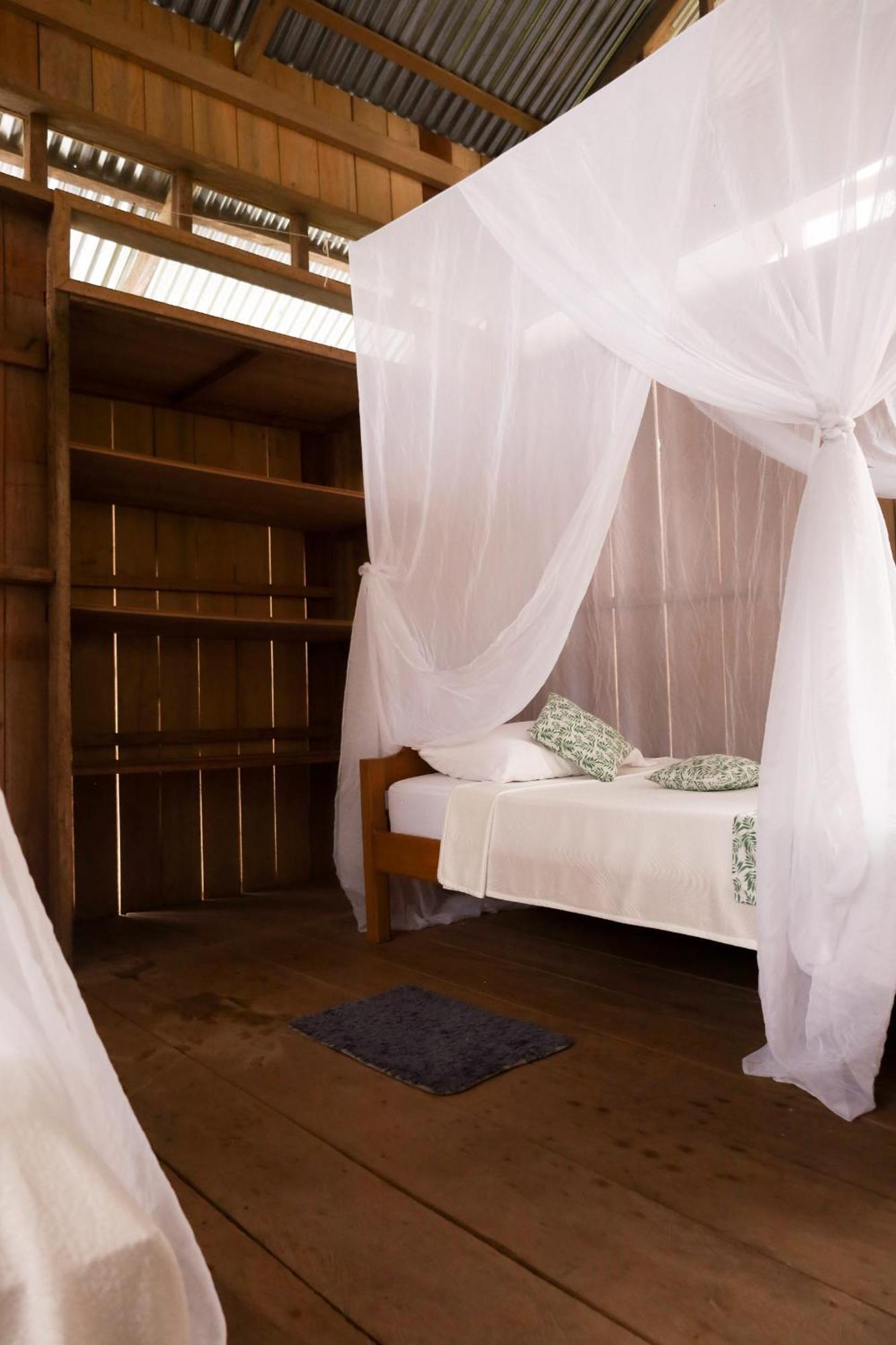 La Ceiba, Amazonas Hotel เลติเซีย ภายนอก รูปภาพ